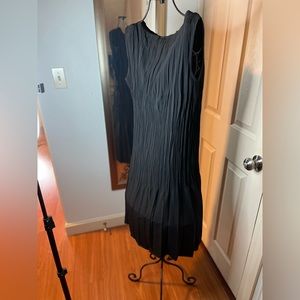 Babette crinkle modernist dress